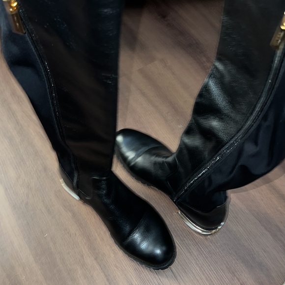 Michael kors High knees boots 👢 like new - Picture 6 of 6